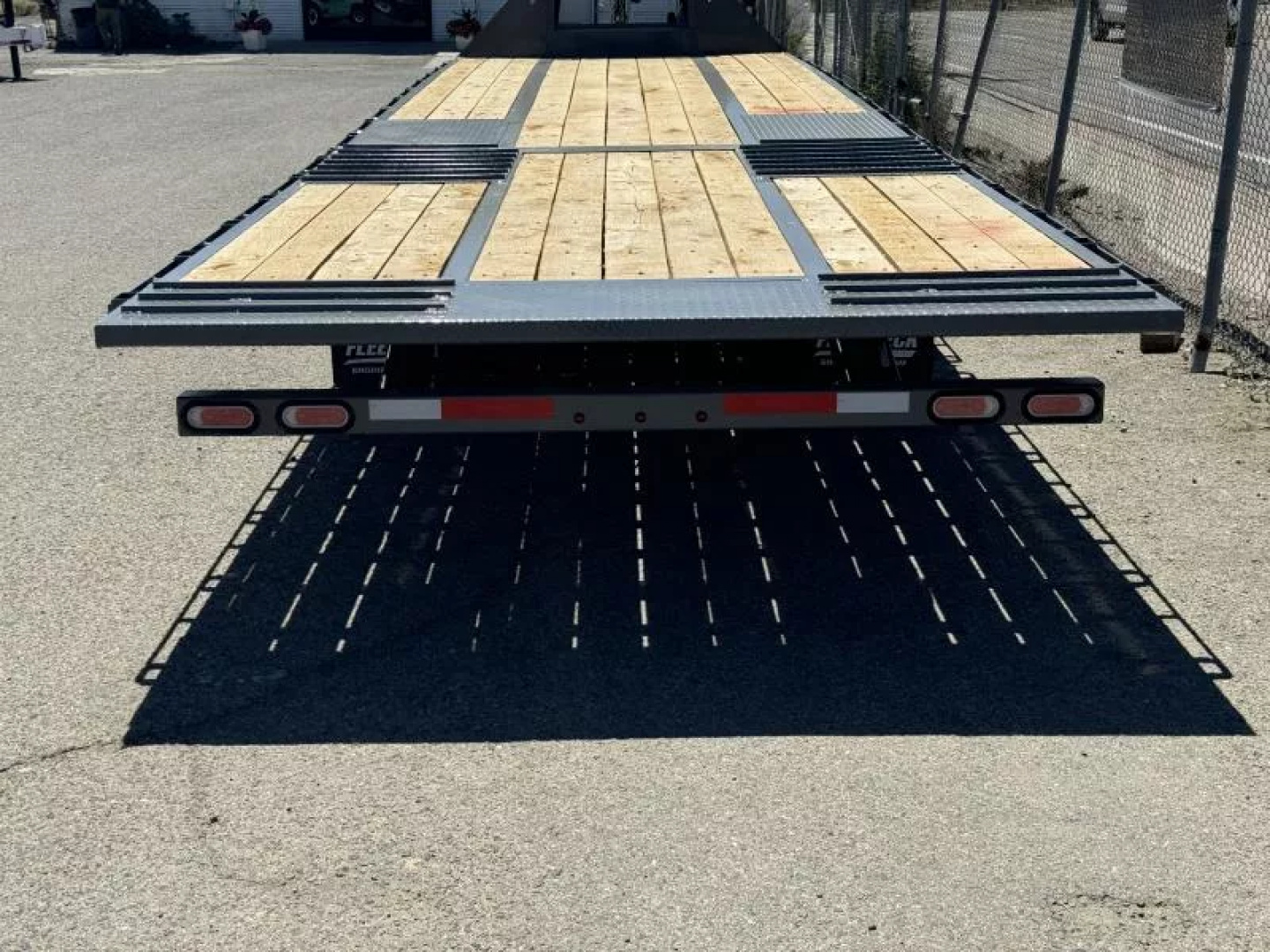 New 2025 Diamond C FMAX212 32' Pacesetter Edition - 25.9K Gooseneck Equipment Trailer