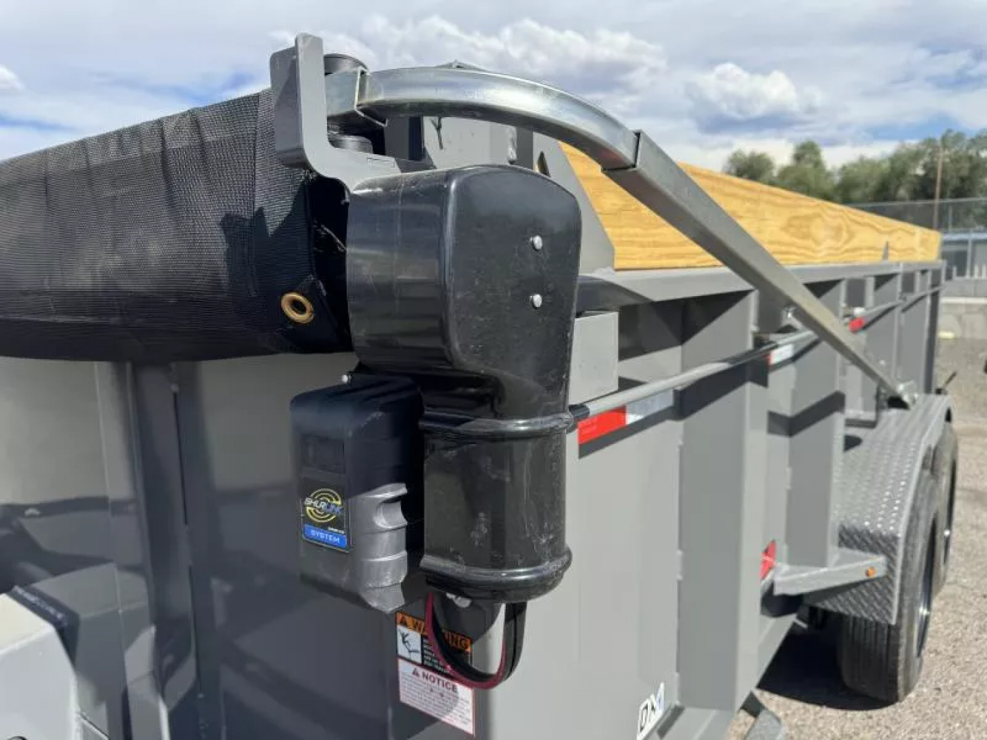 New 2026 Diamond C LPT 14' 32" Sides, 7 ga. Pacesetter Edition - 18K Telescopic Dump Trailer