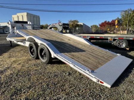New 2026 Diamond C HXD-GN 24' - 23K Equipment Gooseneck Tilt Trailer