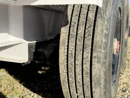 New 2026 Diamond C HXD-GN 24' - 23K Equipment Gooseneck Tilt Trailer