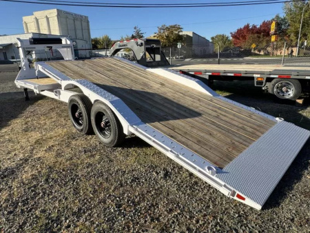New 2026 Diamond C HXD-GN 24' - 23K Equipment Gooseneck Tilt Trailer
