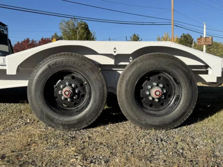 New 2026 Diamond C HXD-GN 24' - 23K Equipment Gooseneck Tilt Trailer