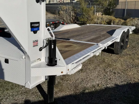 New 2026 Diamond C HXD-GN 24' - 23K Equipment Gooseneck Tilt Trailer