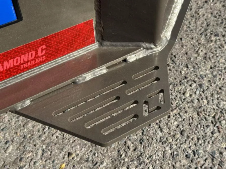 New 2026 Diamond C LPX 20' - 18K Equipment Trailer