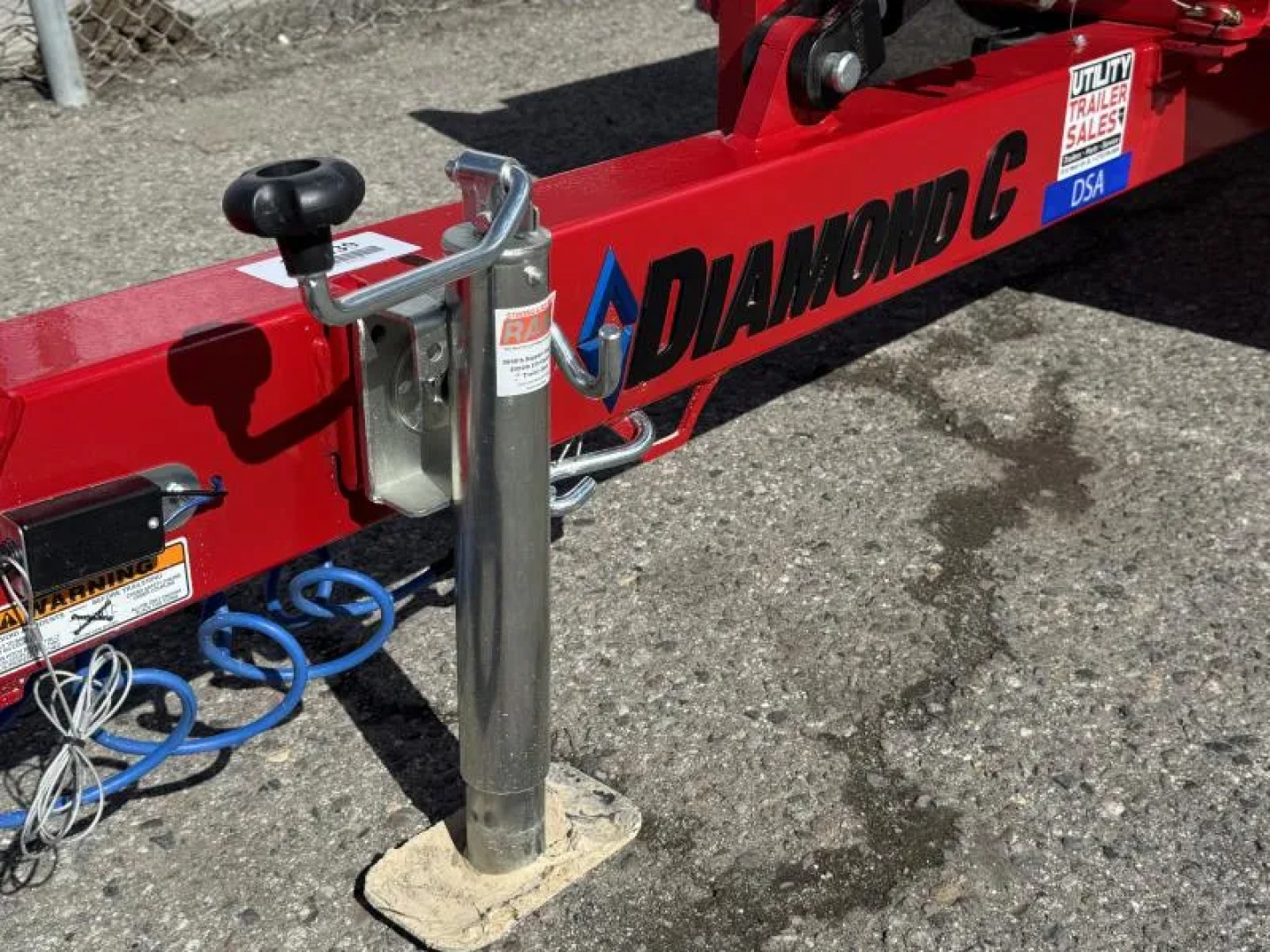 New 2026 Diamond C DSA 59"x10' - 7K Scissor Lift Tilt Trailer