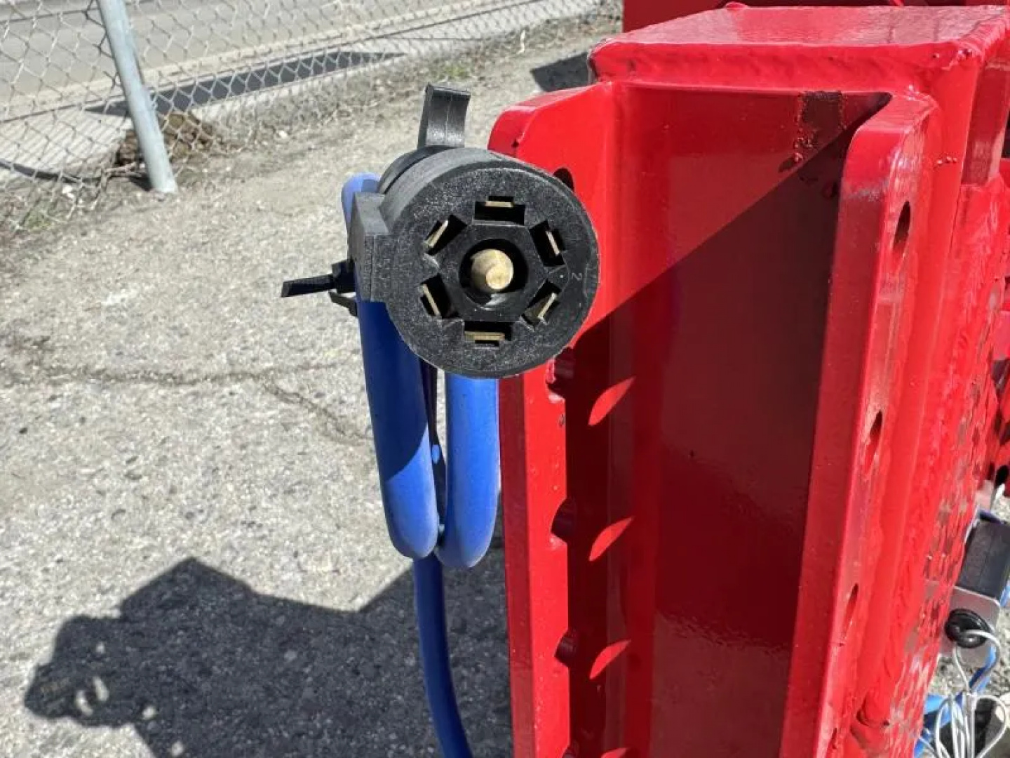 New 2026 Diamond C DSA 59"x10' - 7K Scissor Lift Tilt Trailer