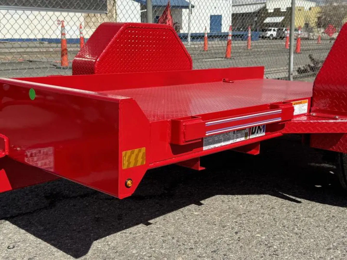 New 2026 Diamond C DSA 59"x10' - 7K Scissor Lift Tilt Trailer