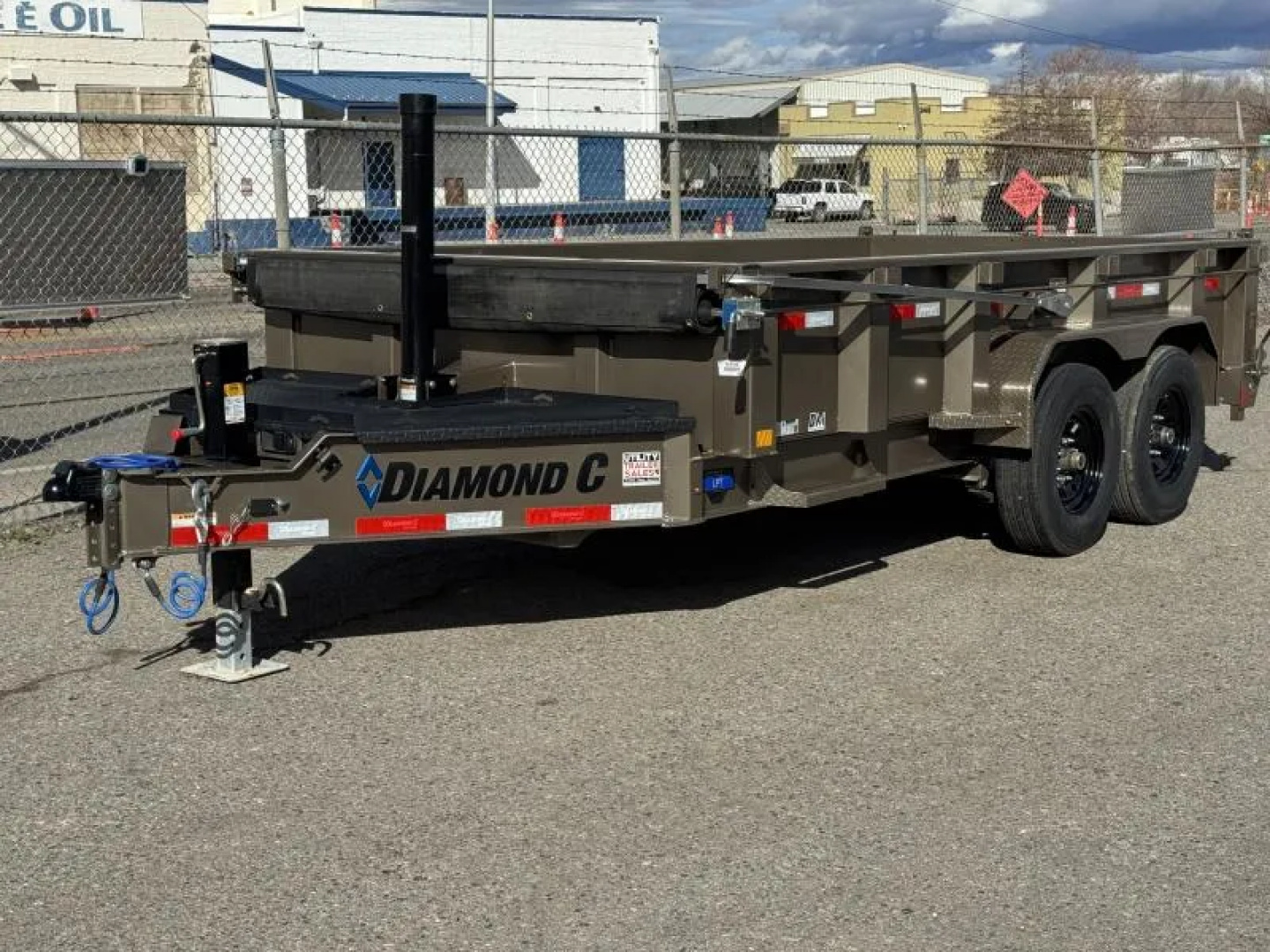 New 2026 Diamond C LPT 14' - 15.5K Telescopic Dump Trailer