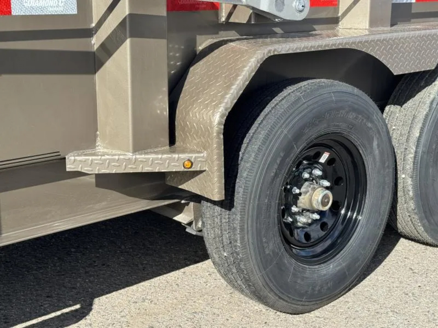 New 2026 Diamond C LPT 14' - 15.5K Telescopic Dump Trailer