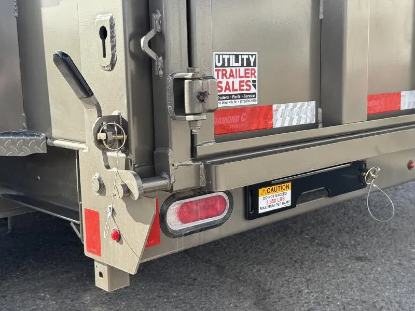 New 2026 Diamond C LPT 14' - 15.5K Telescopic Dump Trailer