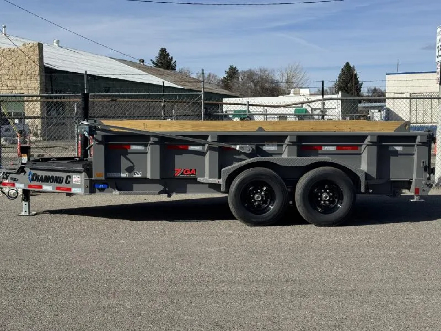 New 2026 Diamond C LPT 14' 7 GA. - 15.5K Telescopic Dump Trailer