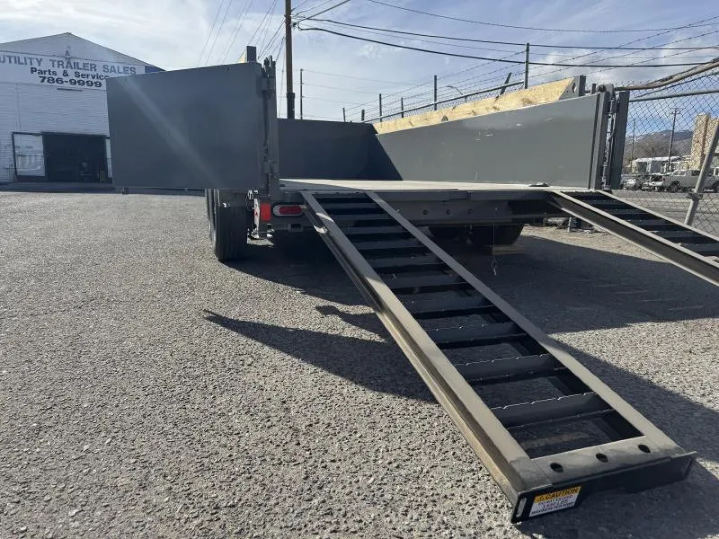 New 2026 Diamond C LPT 14' 7 GA. - 15.5K Telescopic Dump Trailer