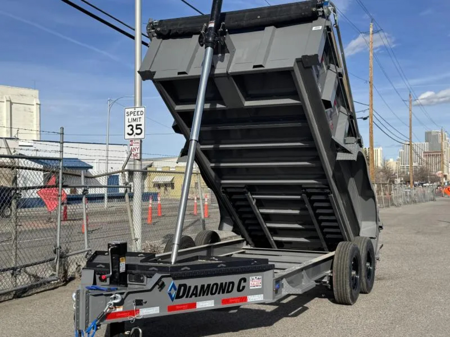 New 2026 Diamond C LPT 14' 7 GA. - 15.5K Telescopic Dump Trailer