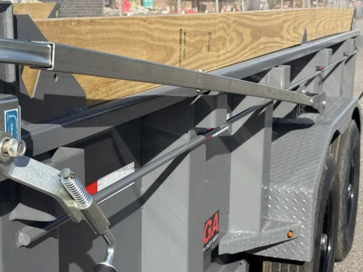 New 2026 Diamond C LPT 14' 7 GA. - 15.5K Telescopic Dump Trailer