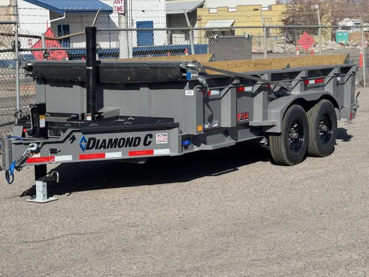 New 2026 Diamond C LPT 14' 7 GA. - 15.5K Telescopic Dump Trailer