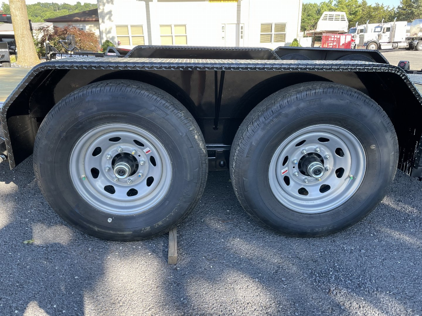 New 2025 Sure-Trac 16+6 Pro Series Tilt Equipment Trailer