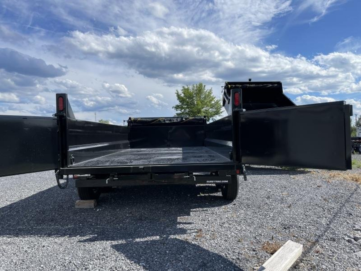 New 2024 SURE-TRAC 7X14 Dual Ram Dump Trailer