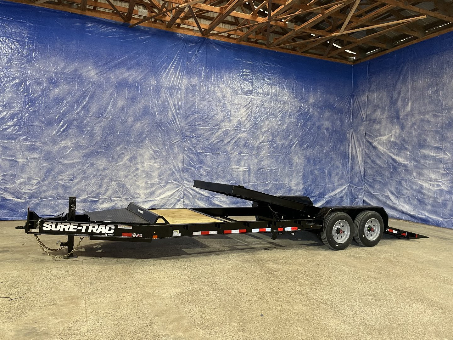 New 2024 SURE-TRAC 7X18+4 Pro Series Tilt Equipment Trailer
