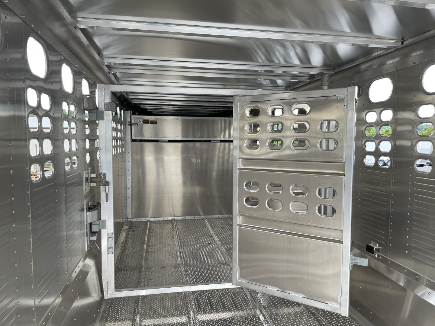 New 2026 Wilson 7'3"x20's6'8" Ranchand Stock Trailer