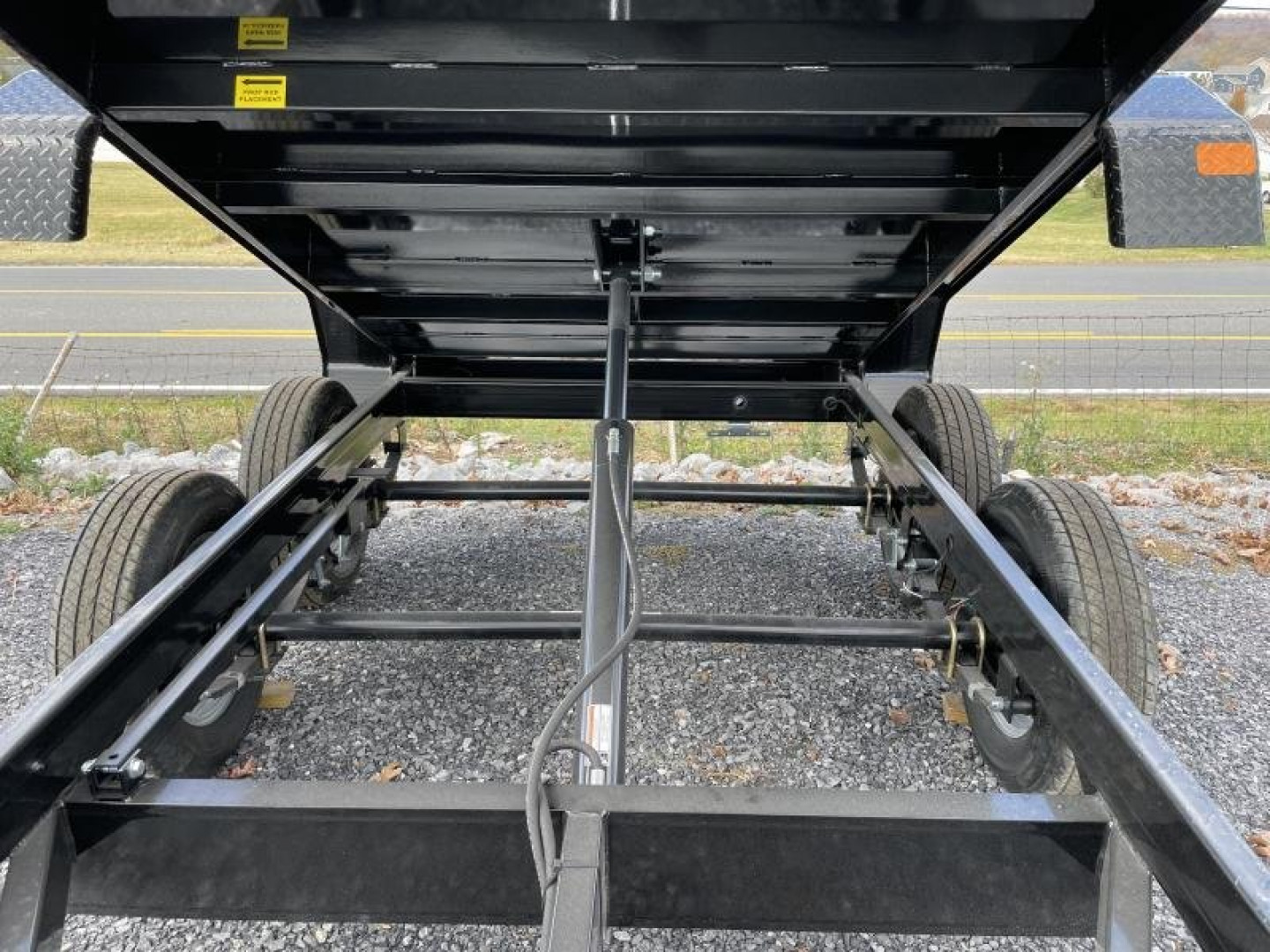New 2025 SURE-TRAC 5x10 Dump Trailer