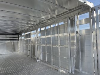 New 2025 Featherlite 8127- 7'6"x24'x6'6" Livestock Trailer