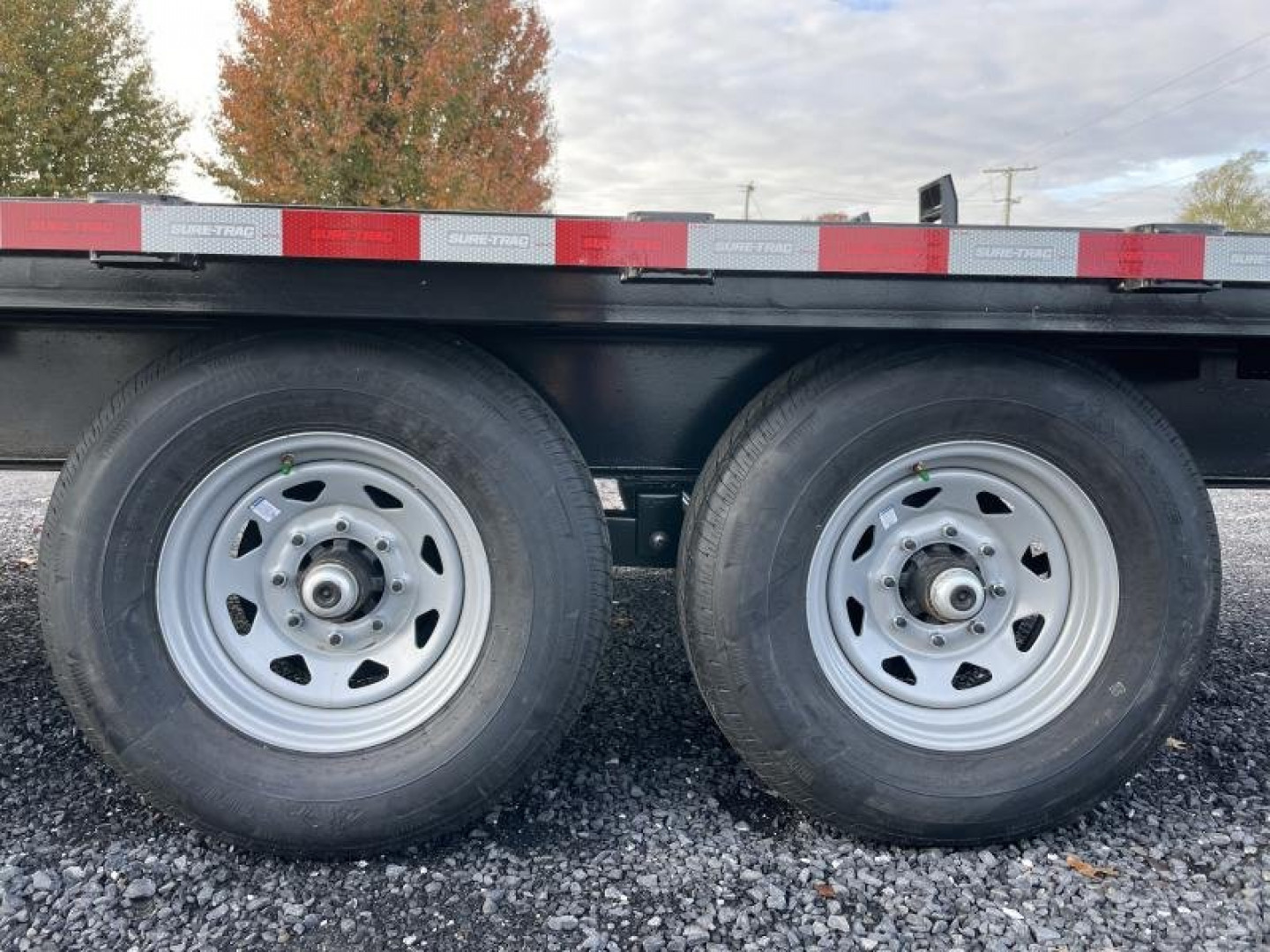 New 2025 Sure-Trac 20+4 Deckover Gooseneck Equipment Trailer