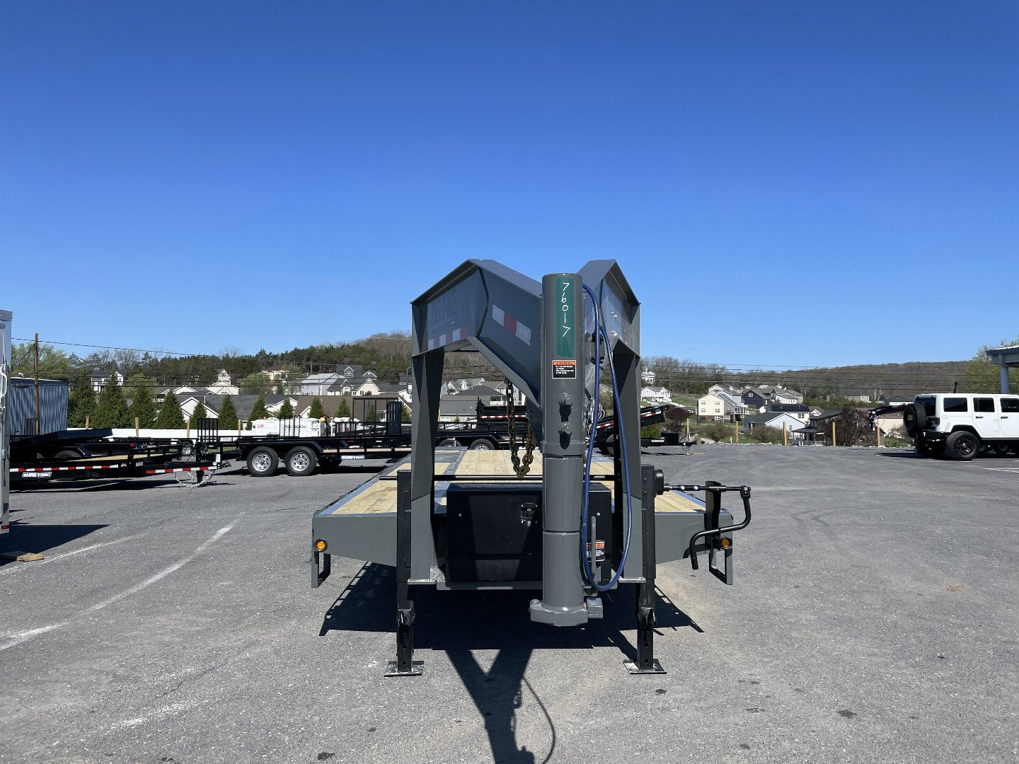 New 2025 Behnke 21+5 Deckover Gooseneck 20k Equipment Trailer