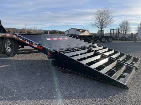 New 2025 SURE-TRAC 20+5 Deckover Gooseneck Equipment Trailer