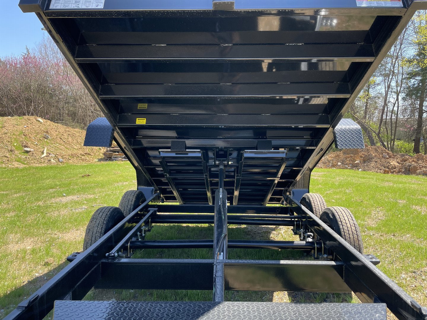 New 2025 SURE-TRAC 6X12 Dump Trailer