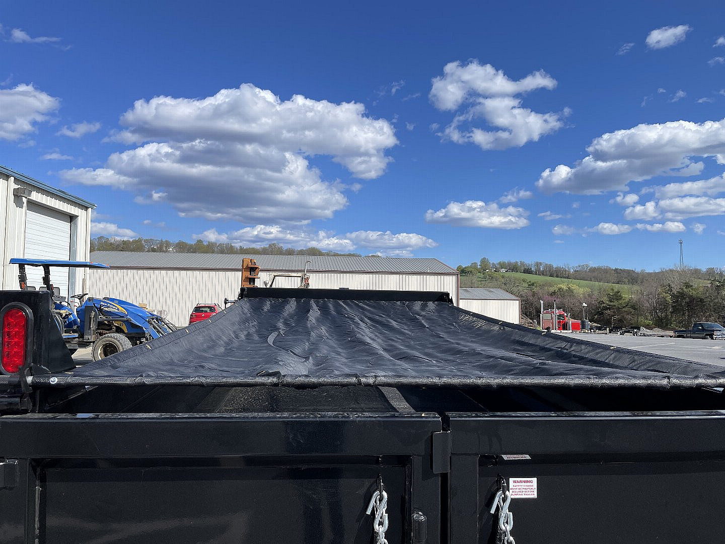 New 2025 Sure-Trac 7X14 Dump Trailer with Hydraulic Jack