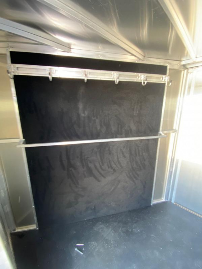 New 2023 Frontier Trailers GN 3H SLANT Horse Trailer