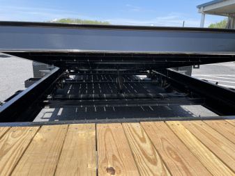 New 2025 Sure-Trac 82"X18+4 Tilt Bed Equipment Trailer