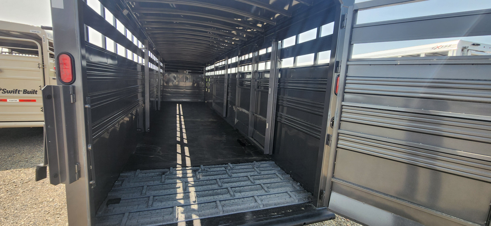 New 2025 Titan Trailer STOCK 30'