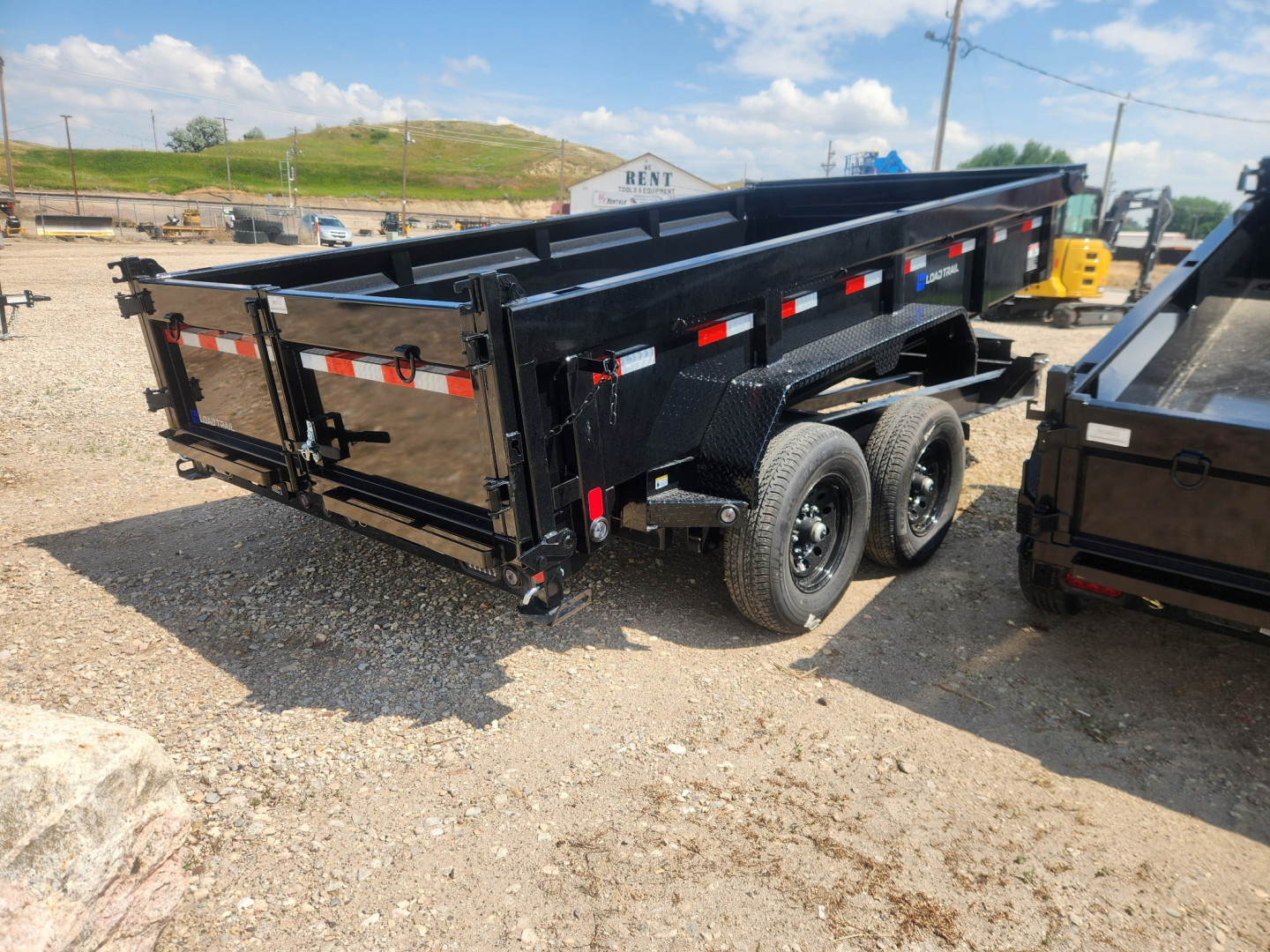 New 2025 Load Trail DL14 83" x 14' Low-Pro Bumper Pull Dump (DL8314072)
