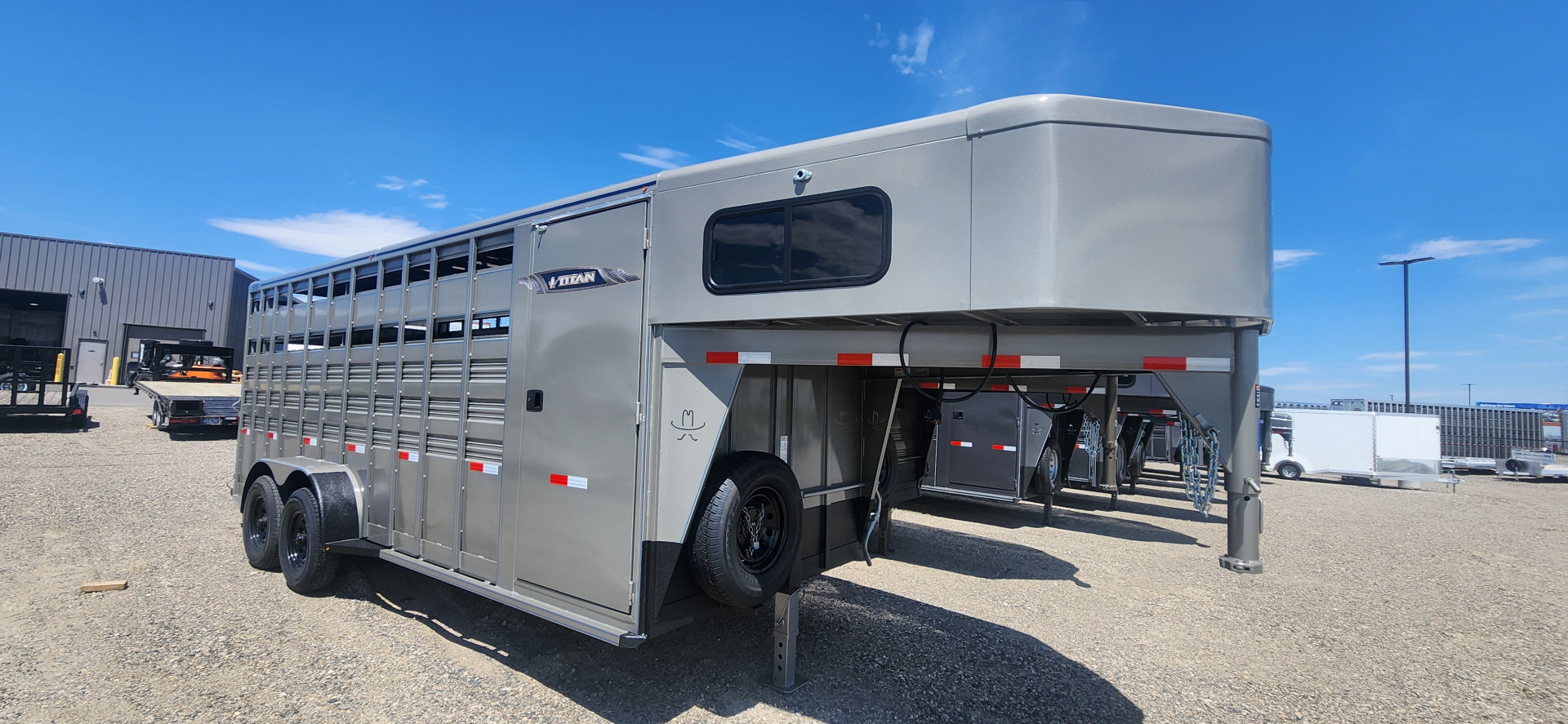 New 2025 Titan Trailer GN STC Stock / Stock Combo Trailer