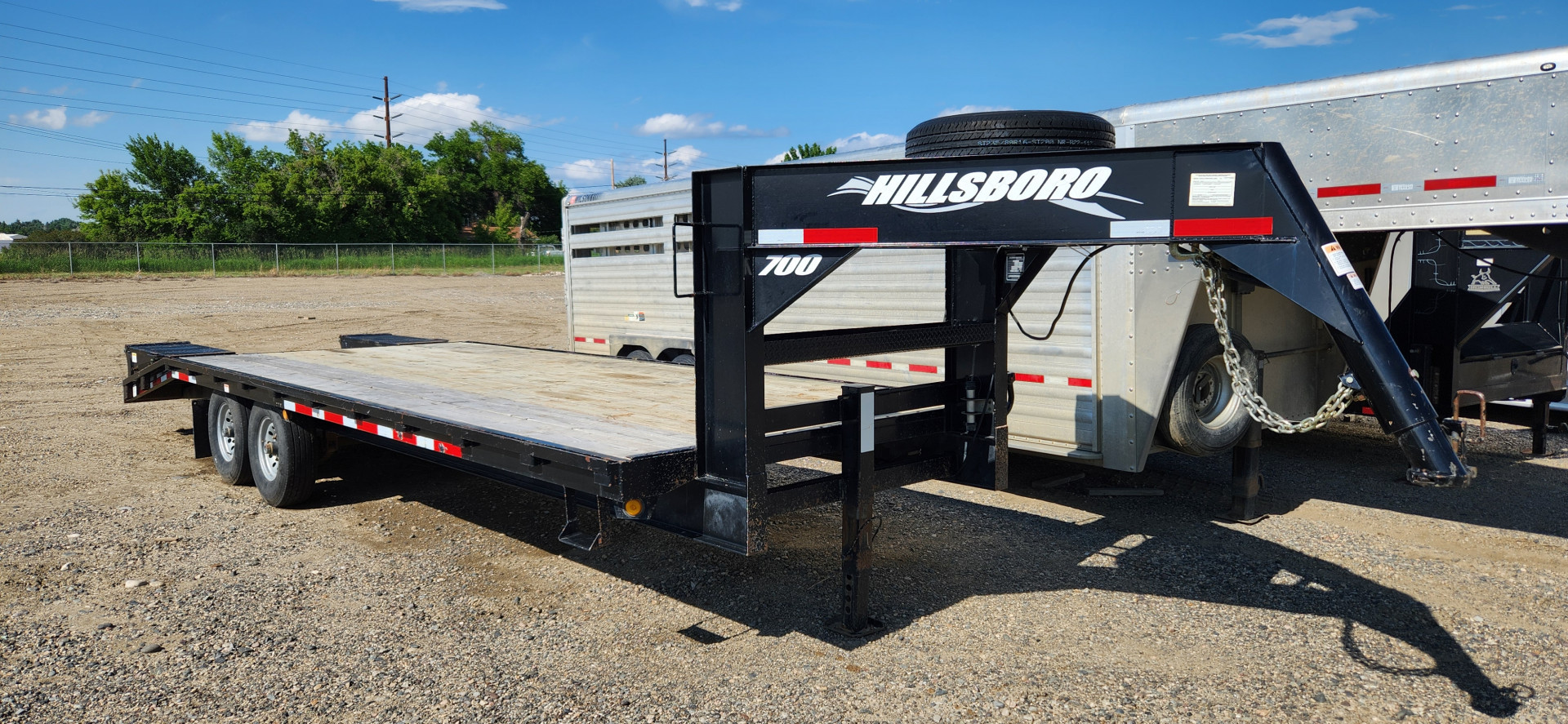 Used 2016 Hillsboro FLAT BED Flatbed Trailer