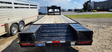 Used 2016 Hillsboro FLAT BED Flatbed Trailer
