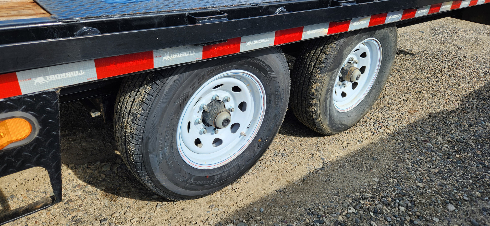 Used 2022 Iron Bull DECKOVER Flatbed Trailer