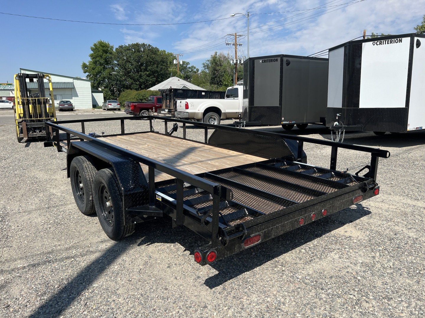 New 2025 Load Trail UT07 83" x 16' Tandem Axle Utility (4" Channel Frame)