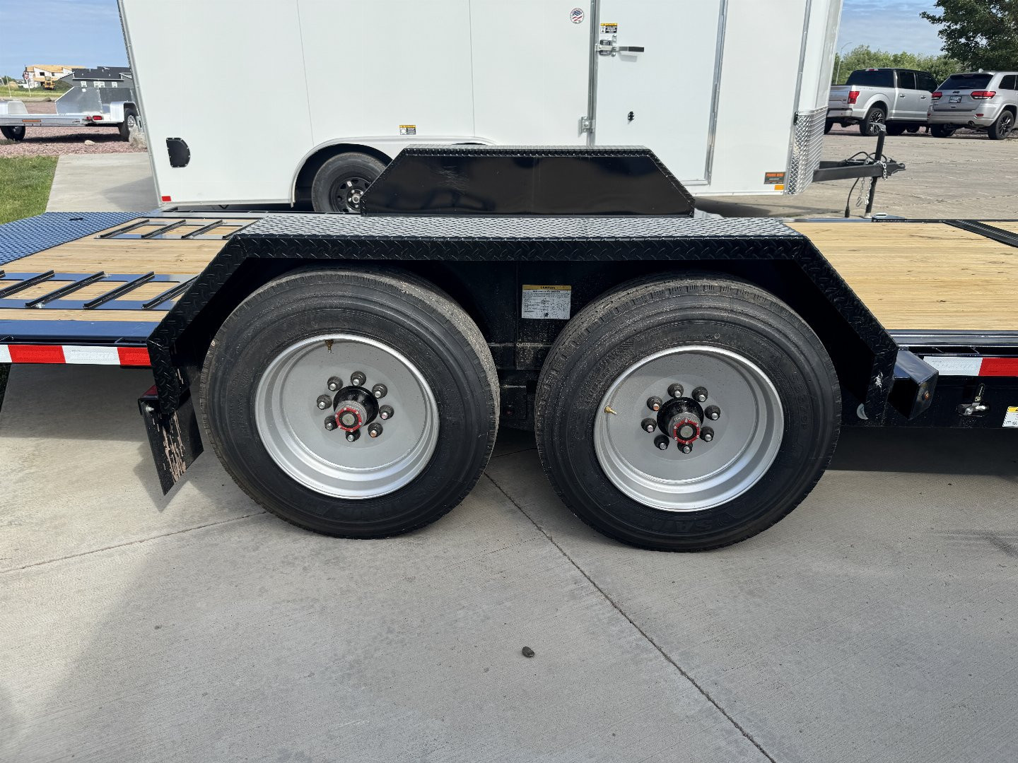 New 2025 Midsota TB-22 17.6K Tilt Trailer