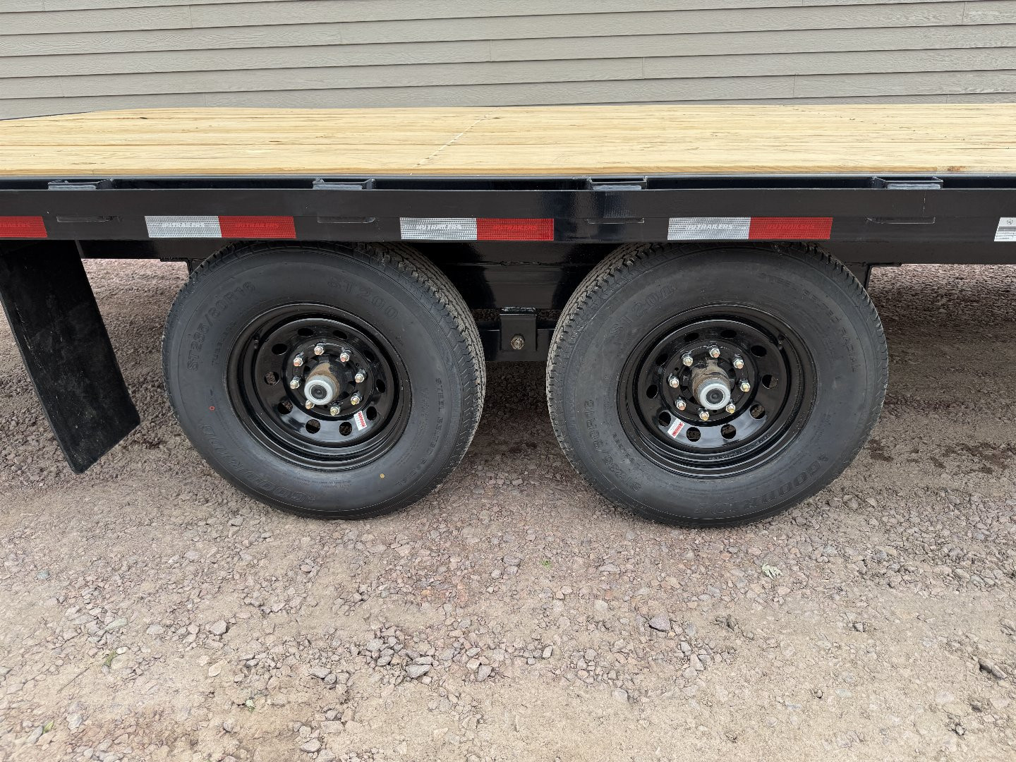 New 2025 PJ Trailers L7-20 14K Deckover Trailer