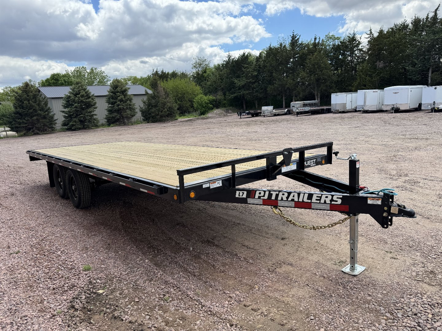 New 2025 PJ Trailers L7-22 14K Deckover Trailer