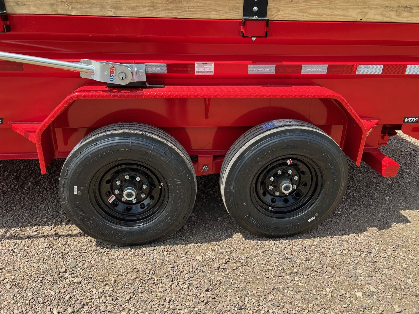 New 2025 PJ Trailers 14 Low Profile Dump Trailer - DV VOYAGER