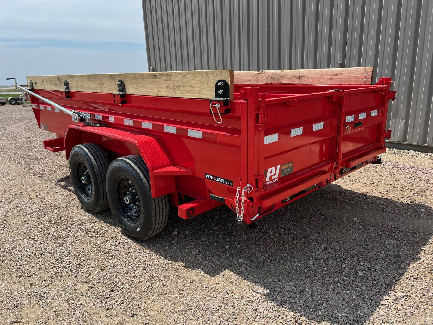New 2025 PJ Trailers 14 Low Profile Dump Trailer - DV VOYAGER