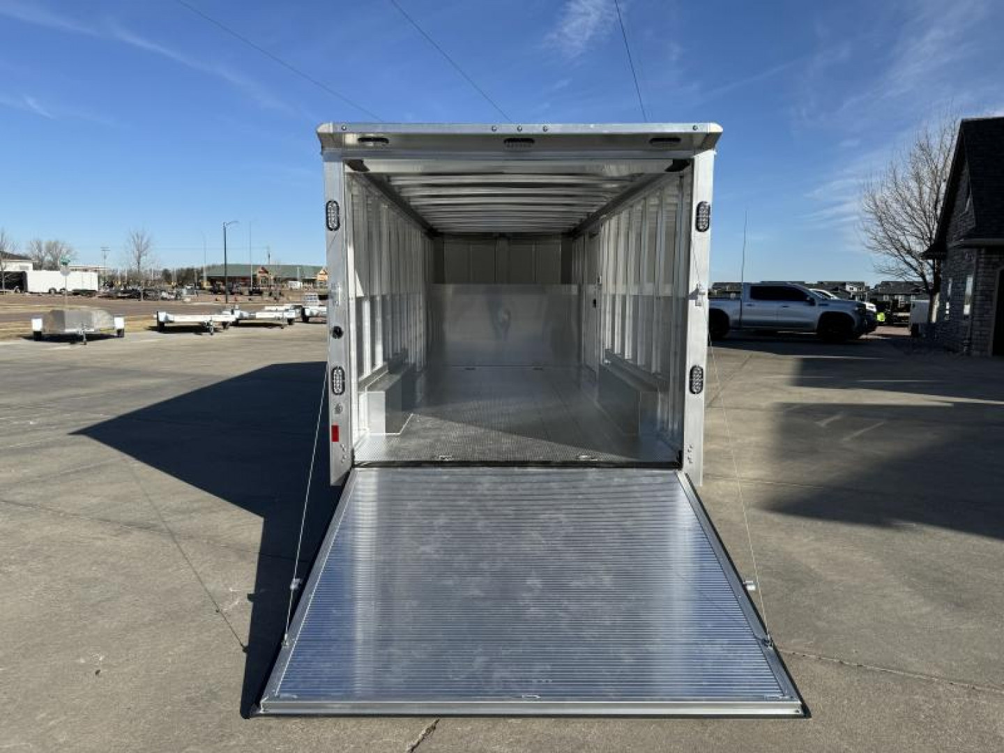 New 2025 Sundowner Trailers 20' Workhorse Gooseneck Cargo / Enclosed Trailer