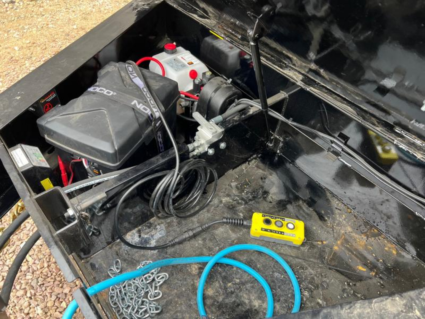 New 2025 PJ Trailers 14 Low Profile Dump Trailer - DV VOYAGER