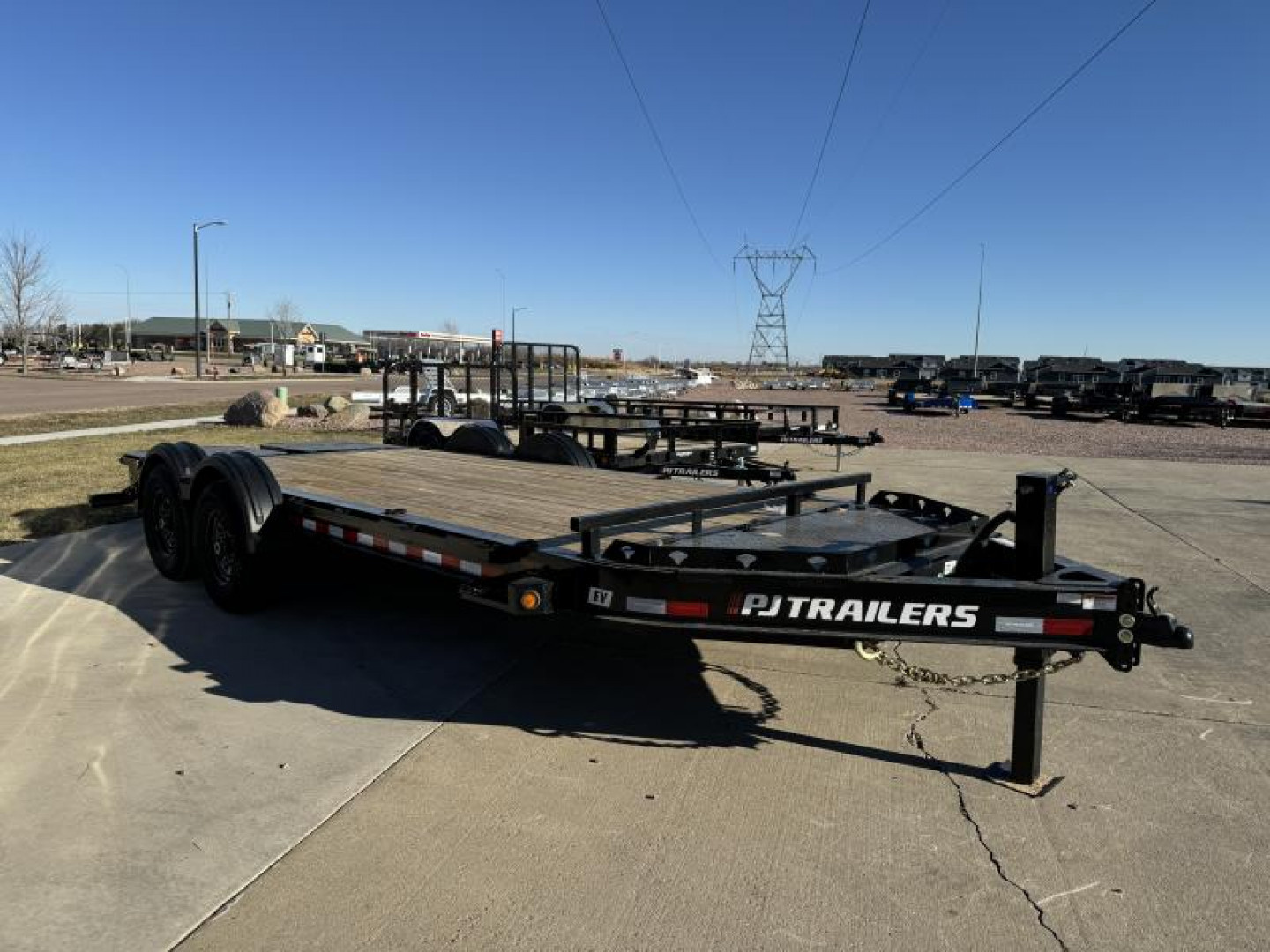 New 2025 PJ Trailers EV (18') Equipment Trailer