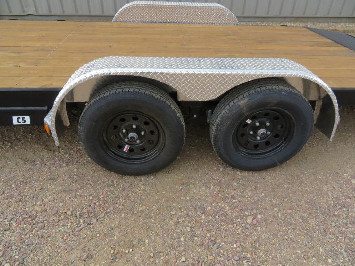 New 2025 PJ Trailers 20 C5 Carhauler