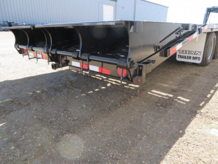 New 2025 Titan Trailer 32' Gooseneck Flatbed Flatbed Trailer