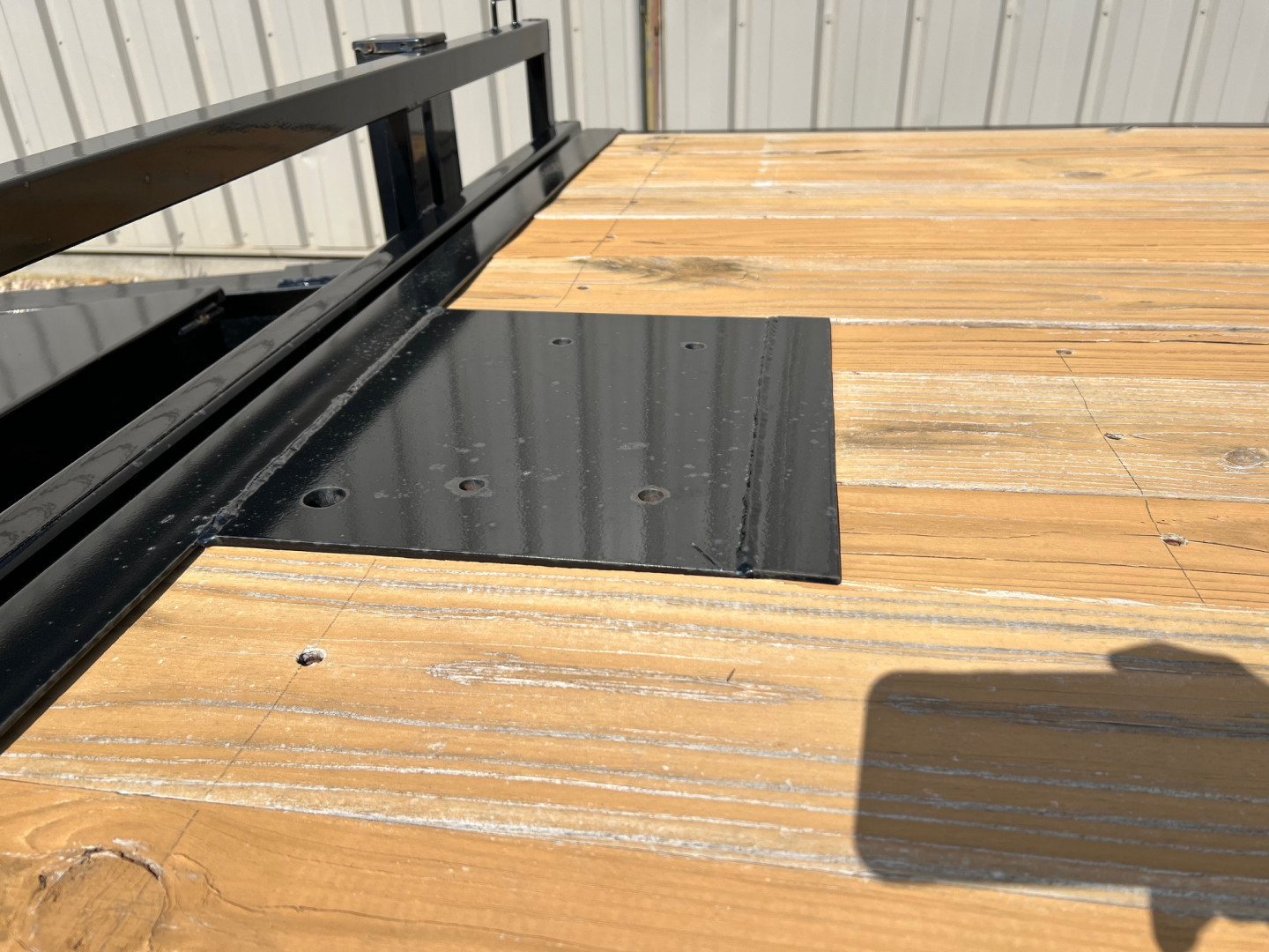 New 2024 PJ Trailers 24 Tiltbed T9 Deckover Trailer